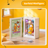 Pleyerid Garfield Daydreams Comic Book Stationery Holder Building Block Set-One Quarter